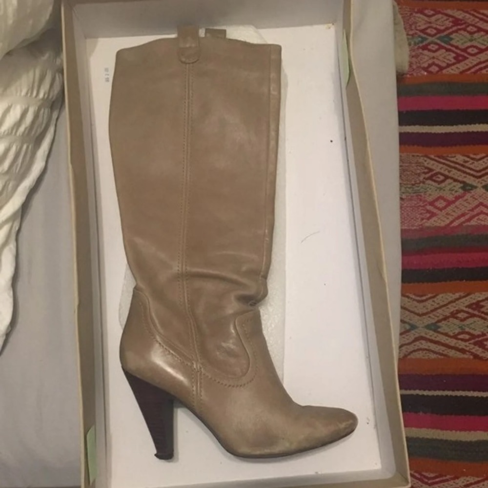 High heeled boots Jessica Simpson